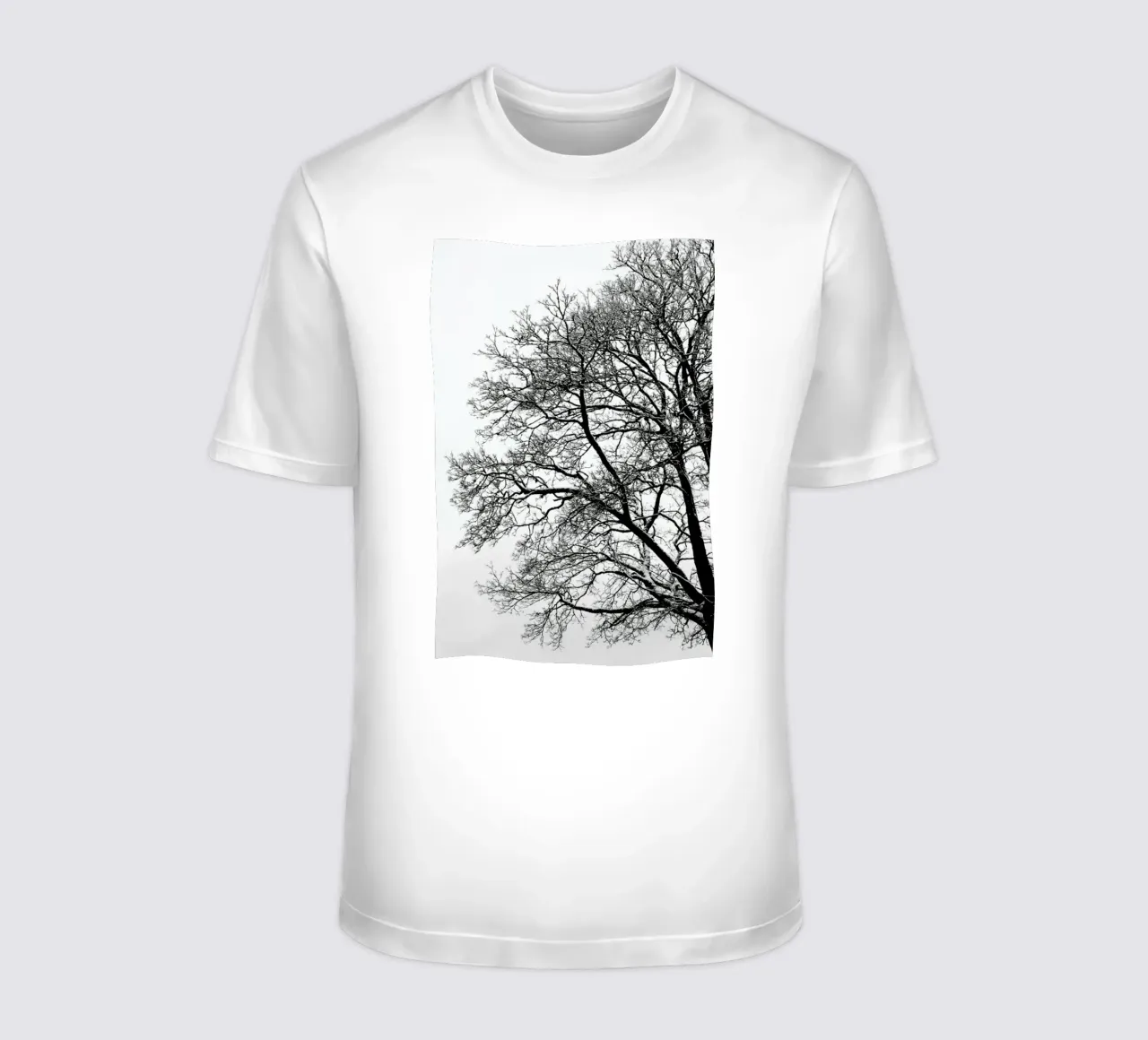 Black & White Abstract Winter Tree t-shirt da Studio Nahili