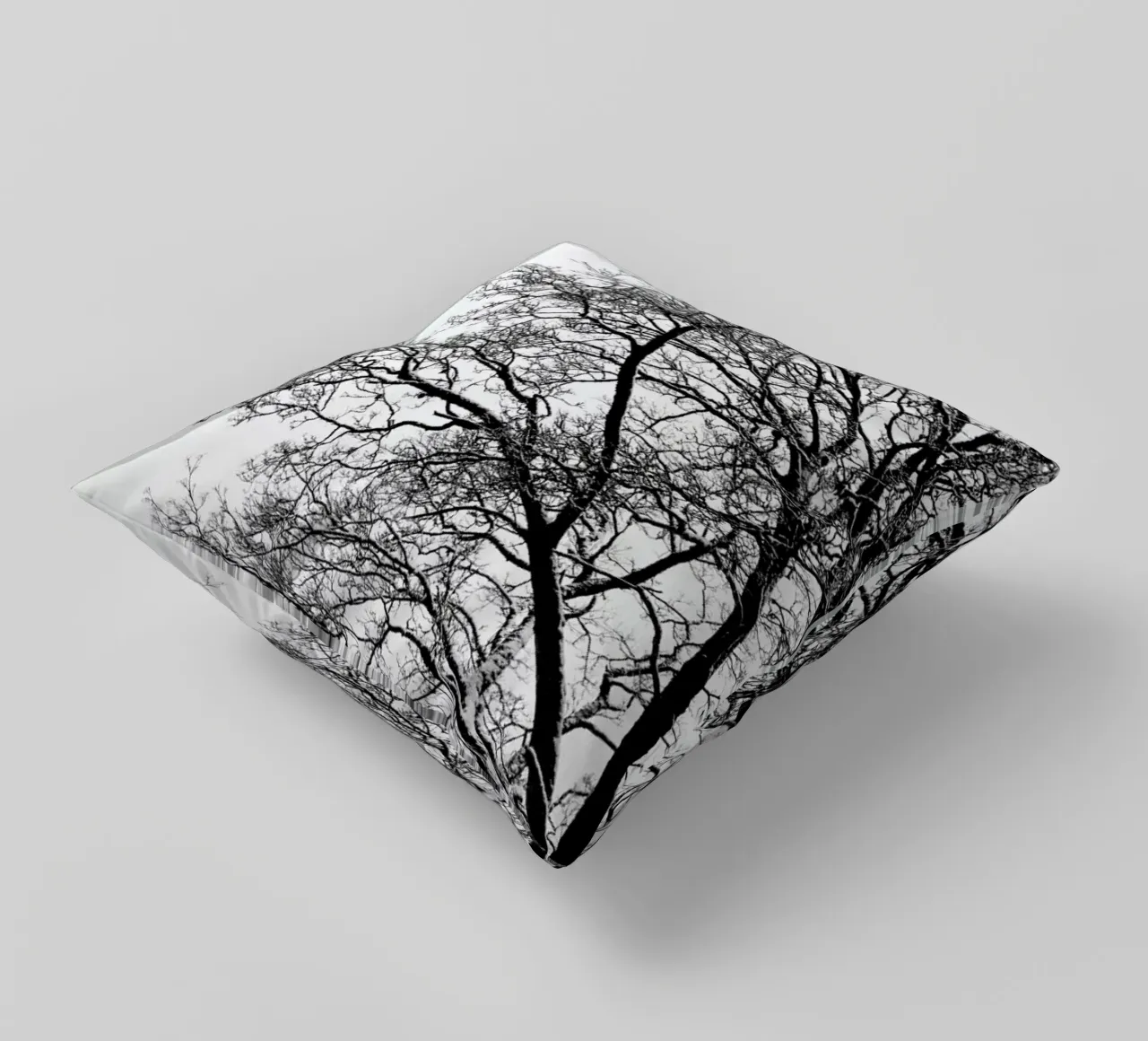 Black & White Abstract Winter Tree cuscino da Studio Nahili