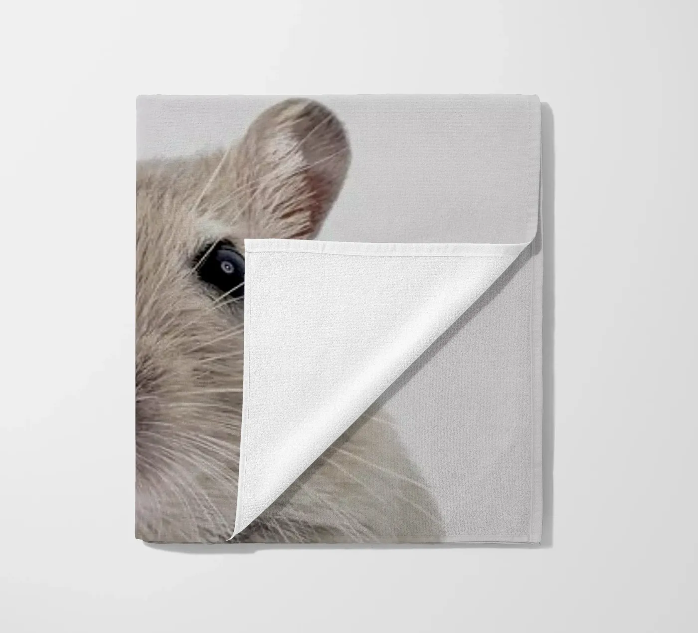 Mouse Strandtuch von Paws & Claws