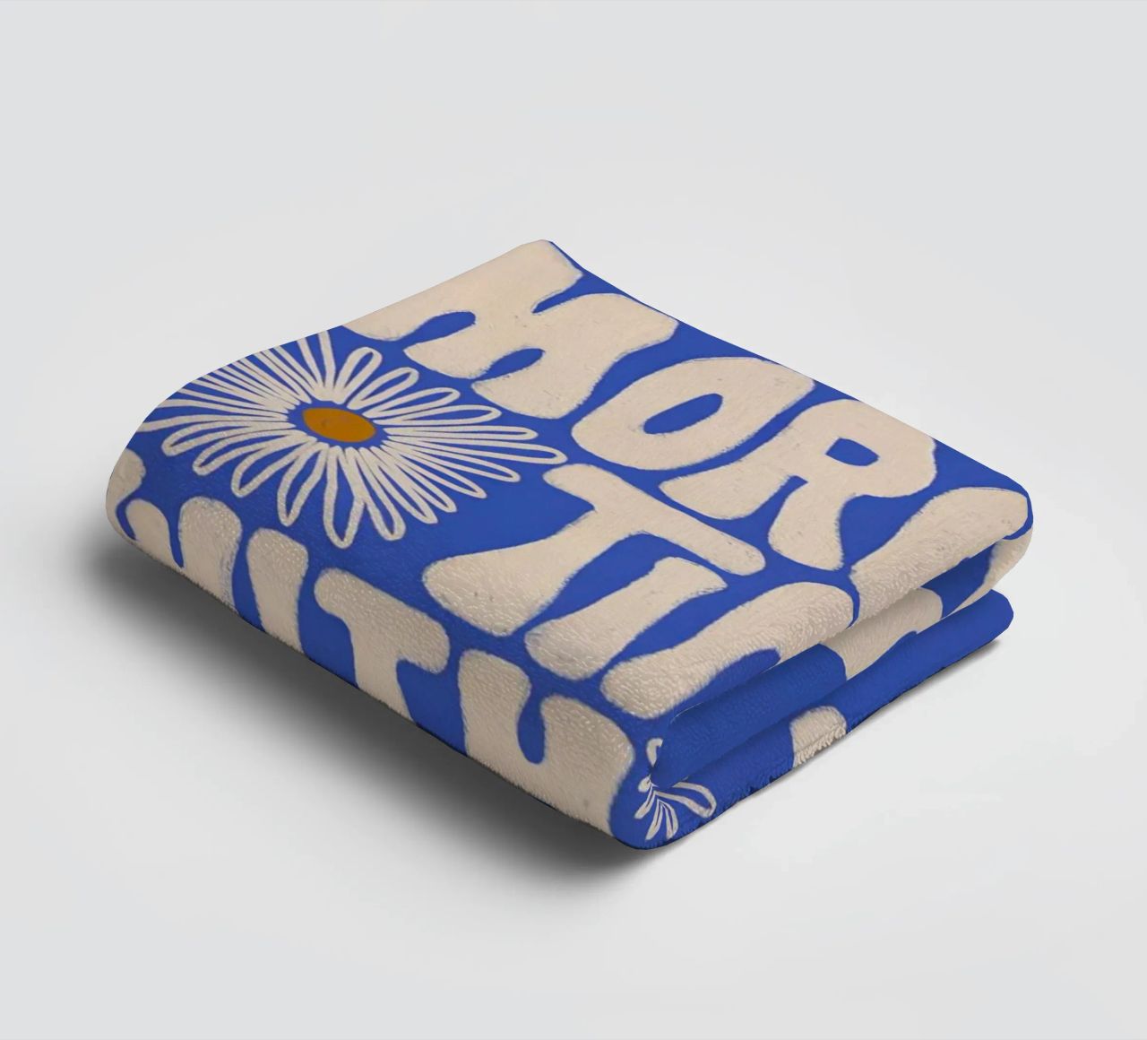 "Try It More Time" Groovy Daisy Retro Blue Pop Art asciugamano da bagno da NorwesClub