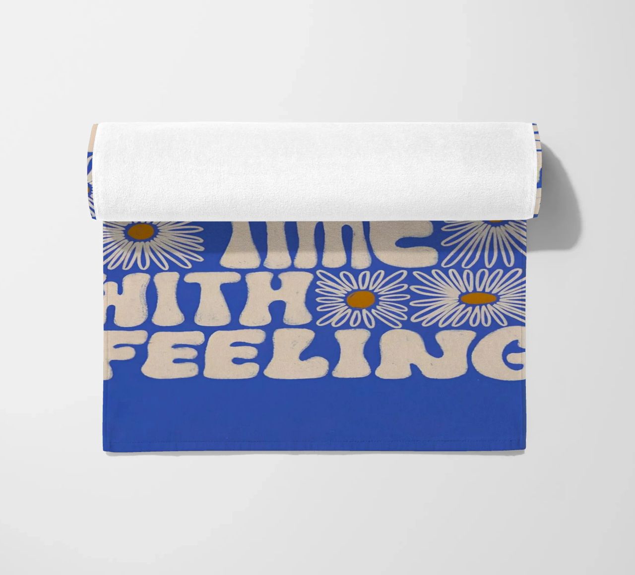 "Try It More Time" Groovy Daisy Retro Blue Pop Art telo mare da NorwesClub