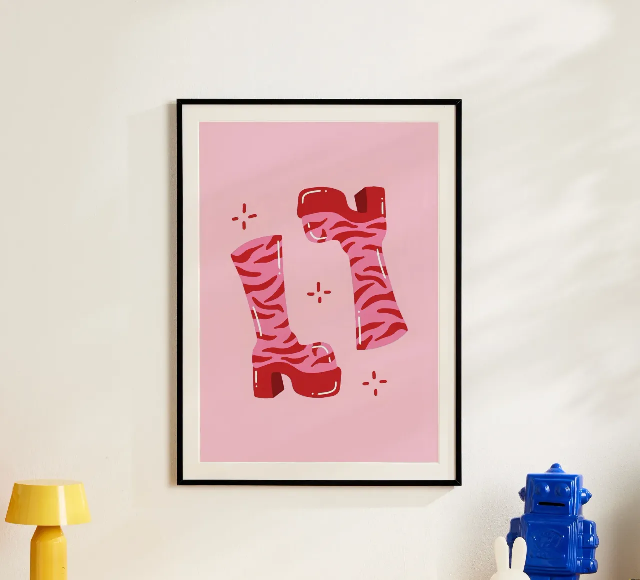 "Groovy Tiger Boots" Retro Rosa 60er Jahre Mode Pop Art Poster mit Kunststoffrahmen von NorwesClub