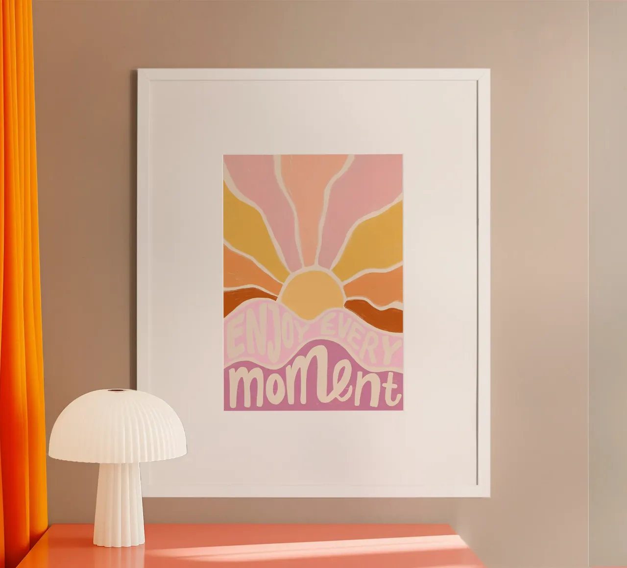 "Enjoy Every Moment" Retro Sun Flower Groovy Pop Art poster con telaio in plastica da NorwesClub