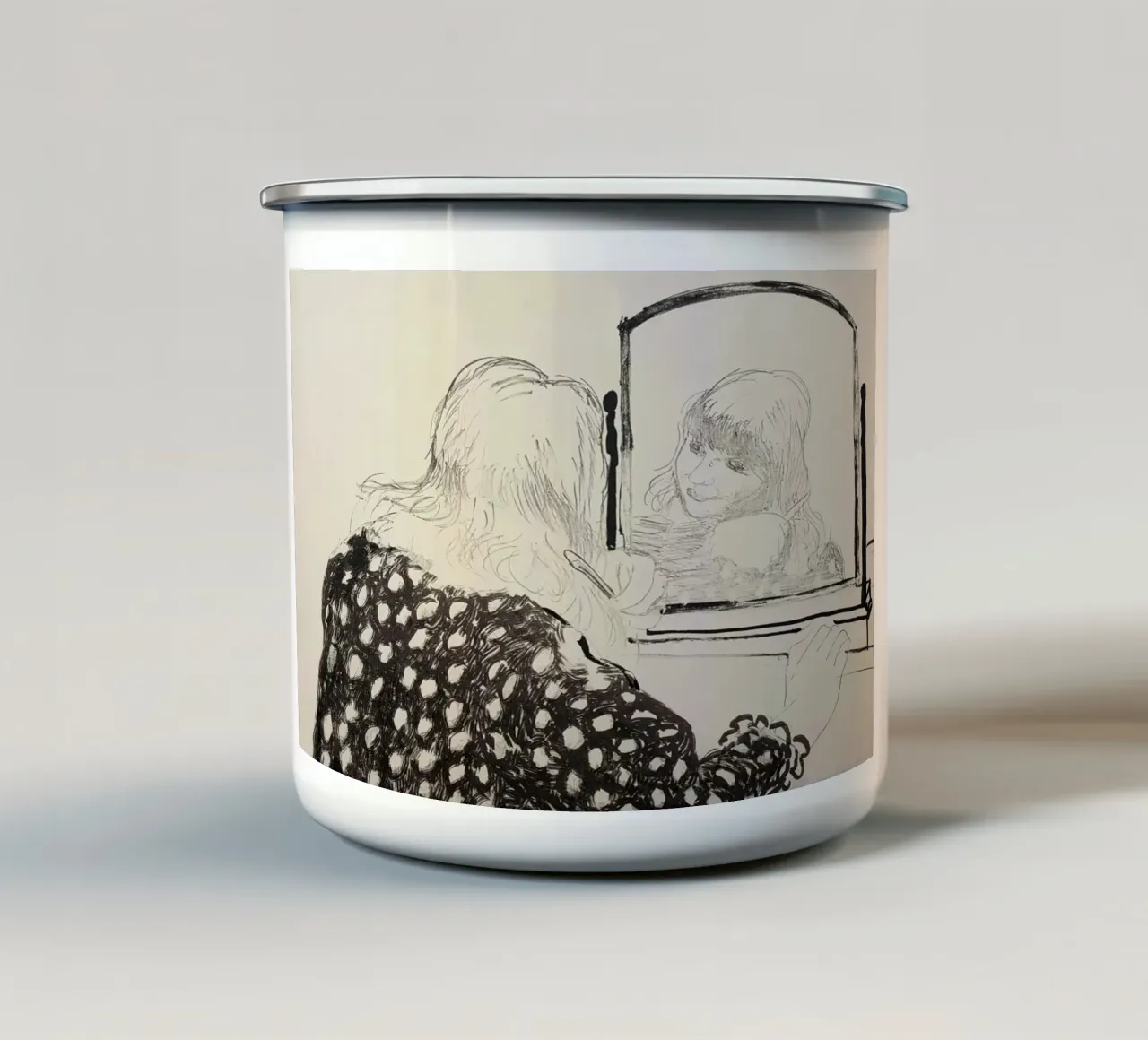 Ann kämmt ihr Haar 1979 Emaille Tasse von khanrosie