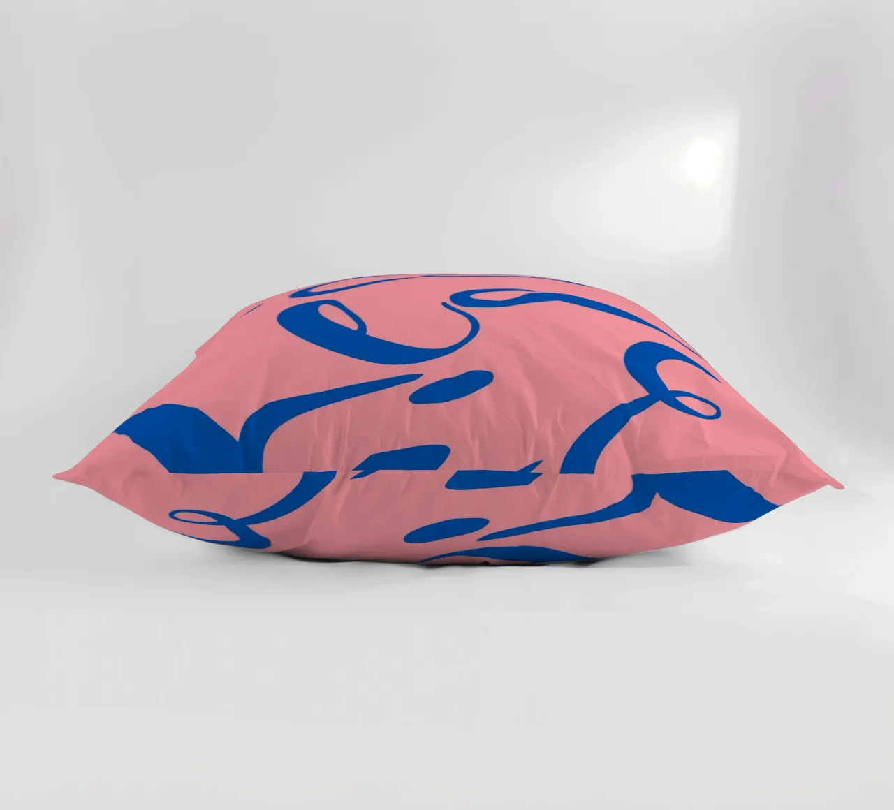 "Blueberry Faygo" Pop Art astratta liquida retrò e groovy cuscino da NorwesClub