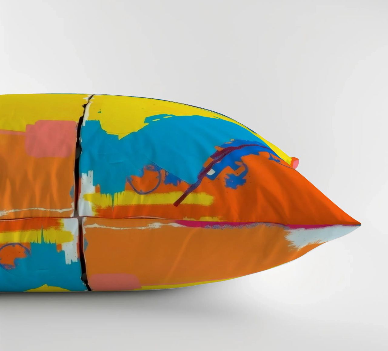 abstrakte Malerei mit kräftigen Pinselstrichen Kissen von DesignDoodle