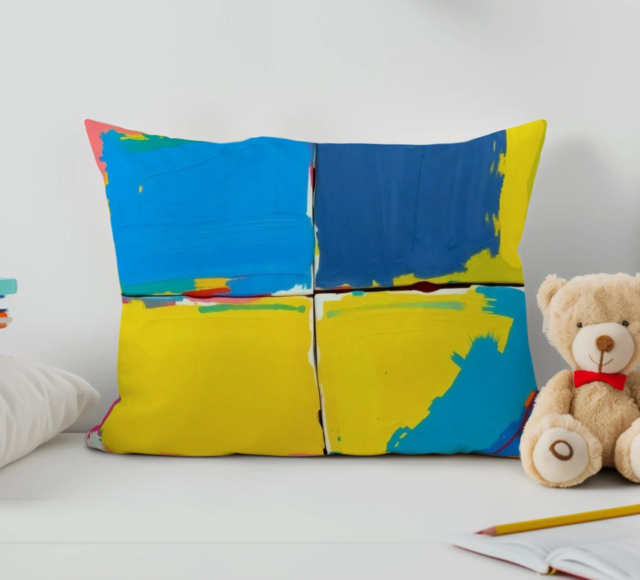 abstrakte Malerei mit kräftigen Pinselstrichen Kissen von DesignDoodle
