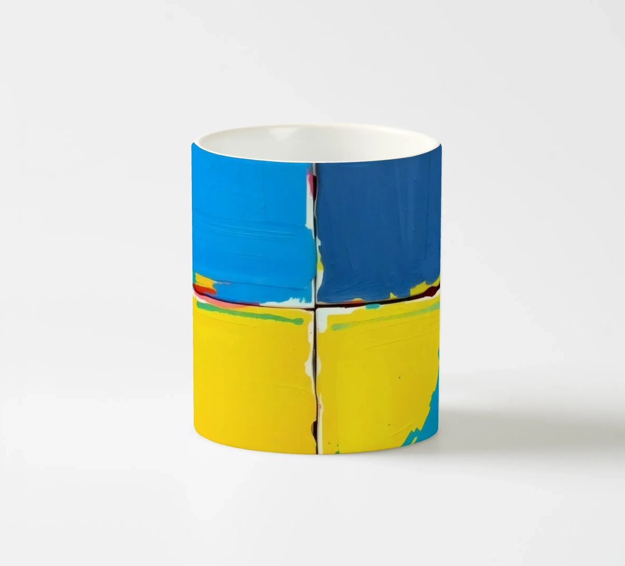abstrakte Malerei mit kräftigen Pinselstrichen Keramik Tasse von DesignDoodle