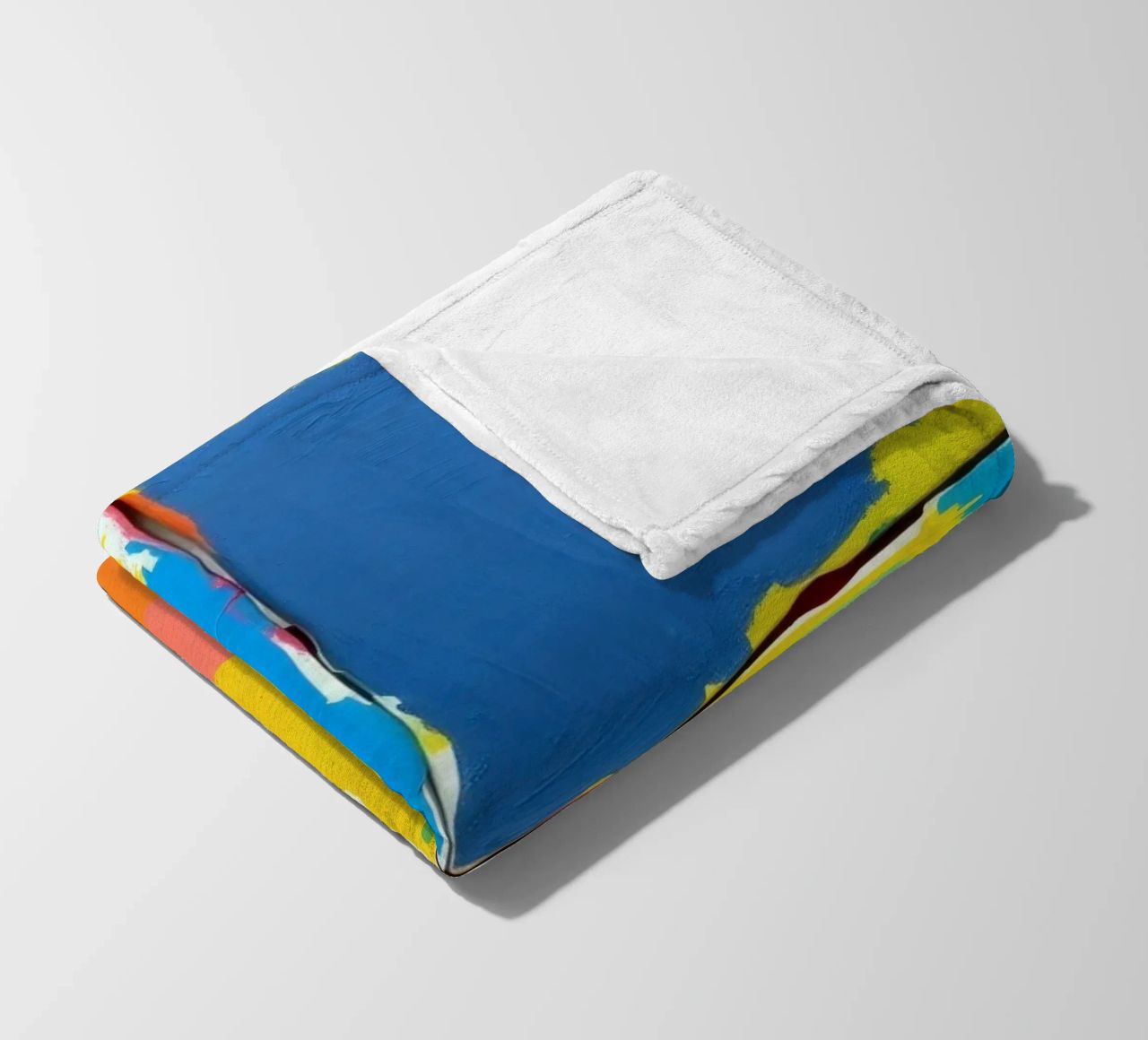 abstrakte Malerei mit kräftigen Pinselstrichen Fleecedecke von DesignDoodle