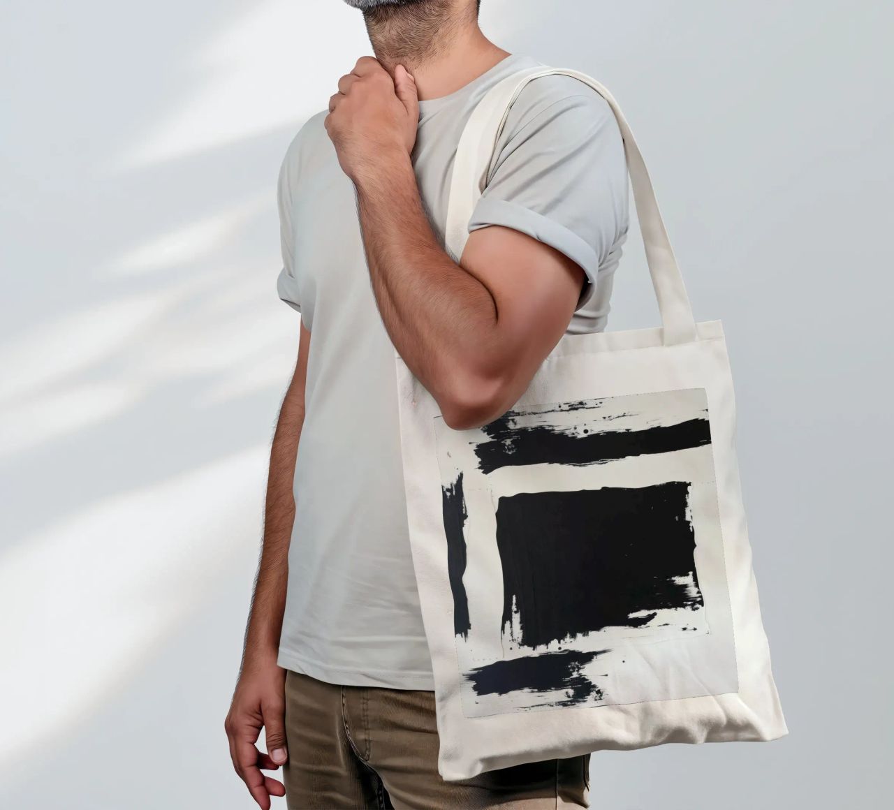 Abstraktes Schwarz-Weiß-Kunstwerk mit kräftigem Pinselstrich Jutebeutel von DesignDoodle