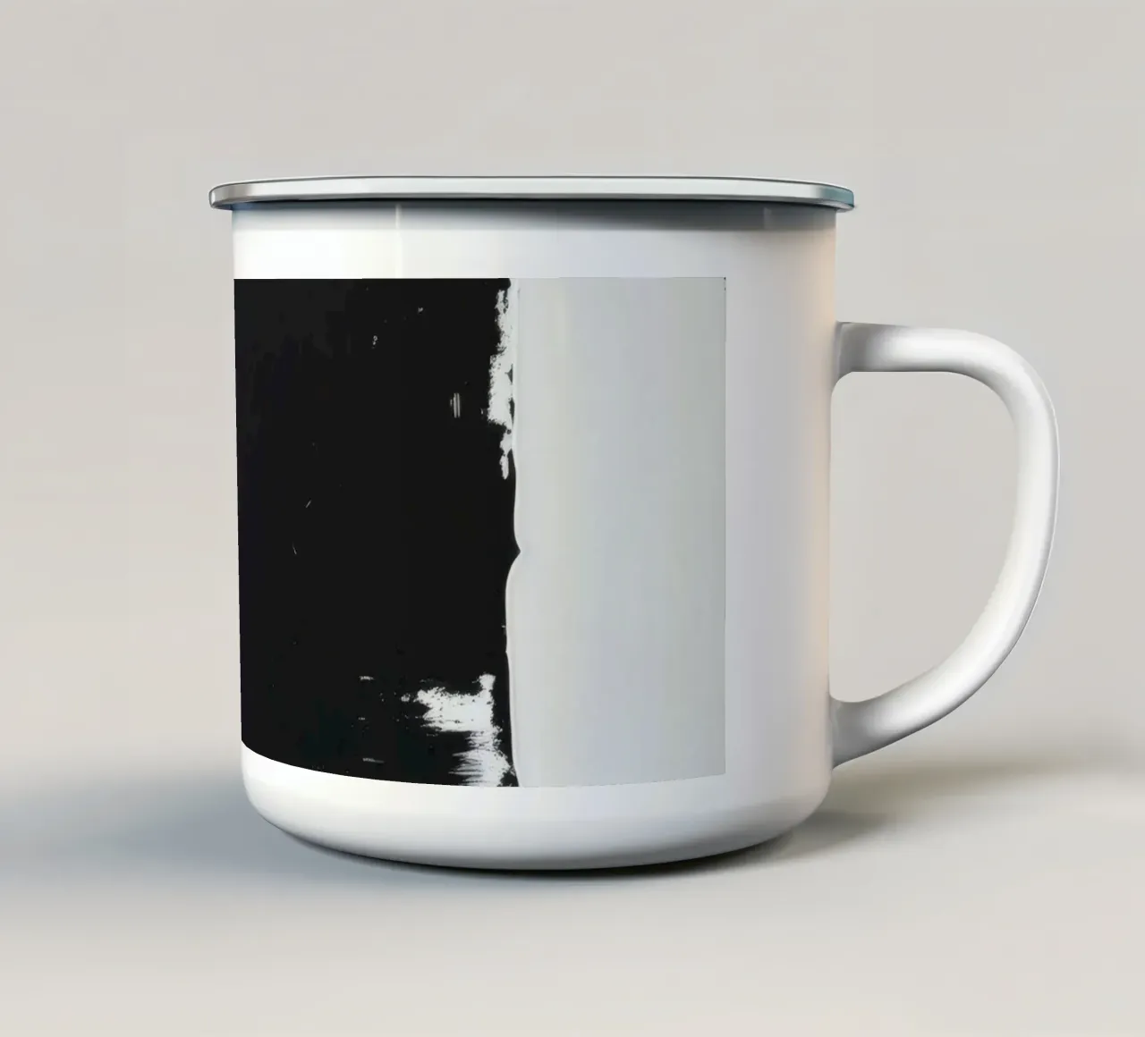 Abstraktes Schwarz-Weiß-Kunstwerk mit kräftigem Pinselstrich Emaille Tasse von DesignDoodle