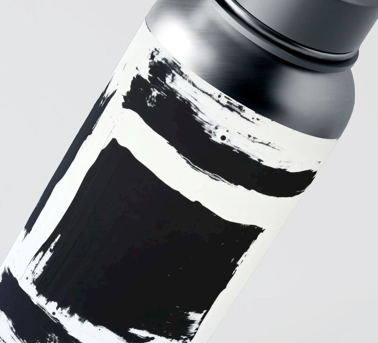 Abstraktes Schwarz-Weiß-Kunstwerk mit kräftigem Pinselstrich Sticker von DesignDoodle