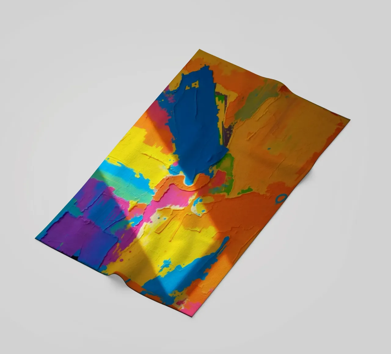 Un audace dipinto astratto con colori vivaci in un'atmosfera dinamica. telo mare da DesignDoodle