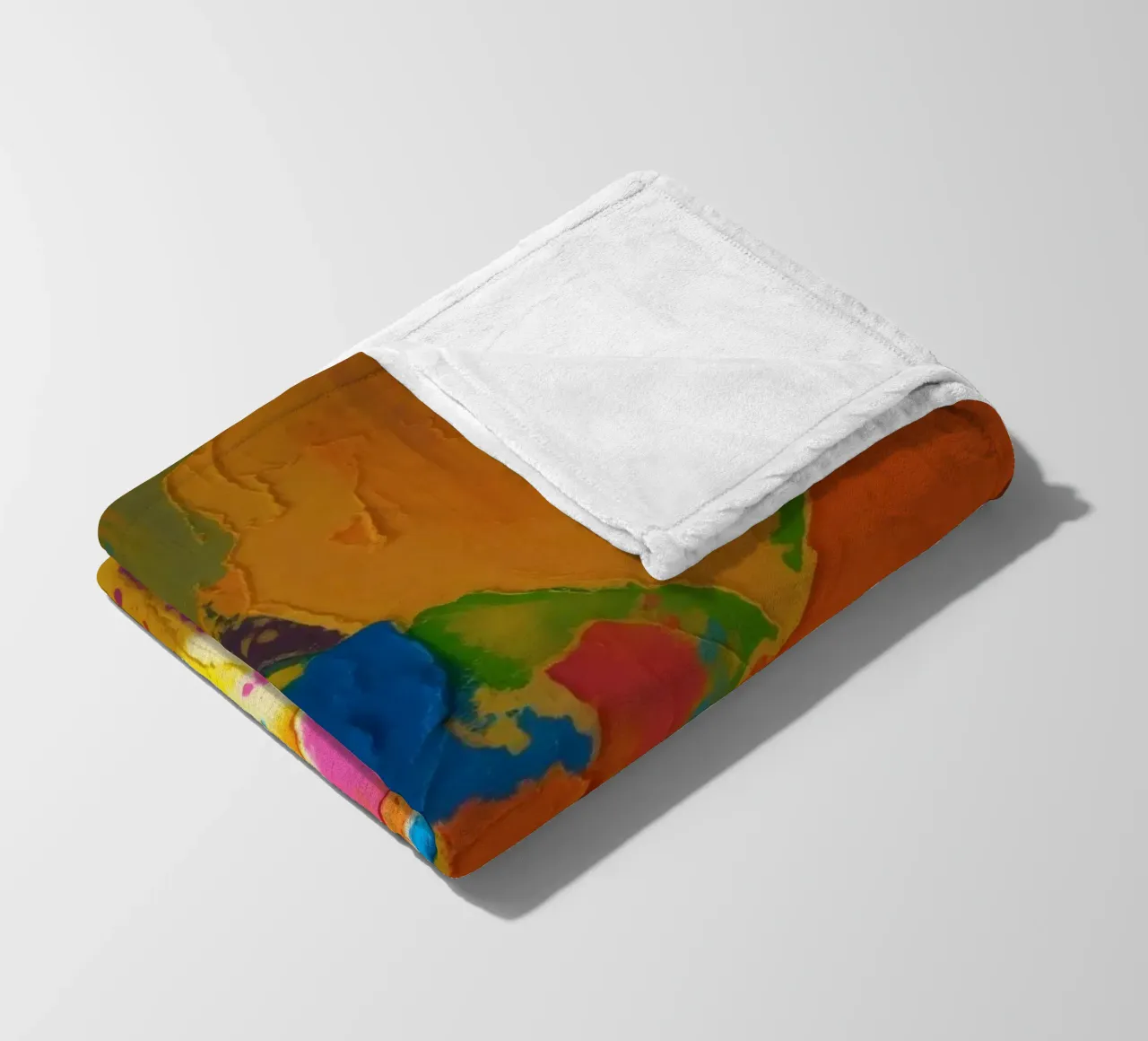 Un audace dipinto astratto con colori vivaci in un'atmosfera dinamica. coperta in pile da DesignDoodle