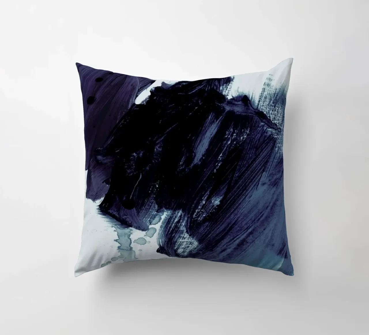 Brushstrokes 11 Bluish cuscino da IRIS LEHNHARDT FINE ART