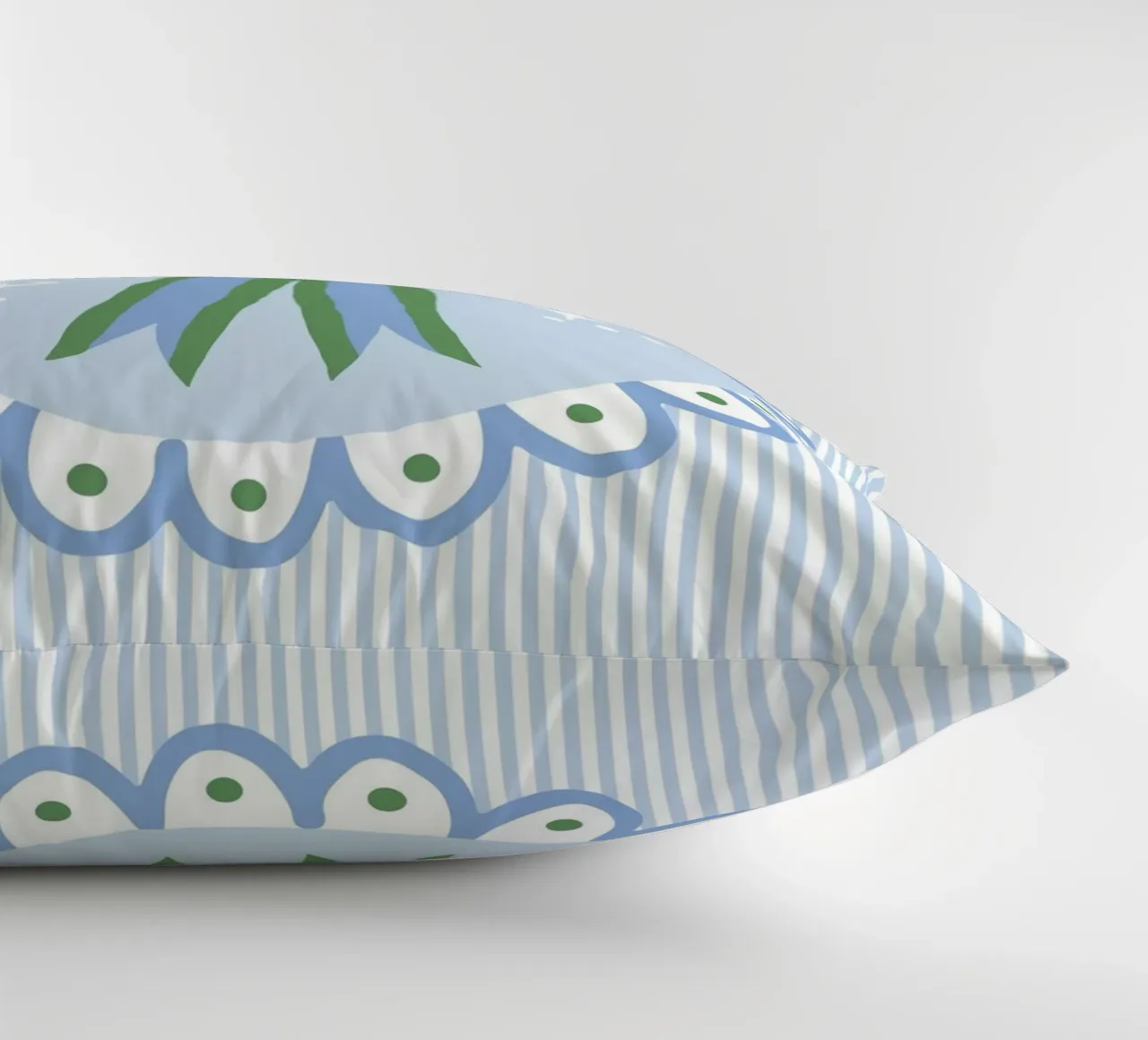 Pretty sparking coquette ribbon in blue and green cuscino da Vivdesign