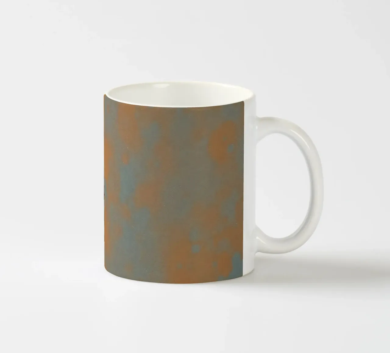 Surface fissurée montrant l'usure d'un mur peint mug en céramique de DesignDoodle