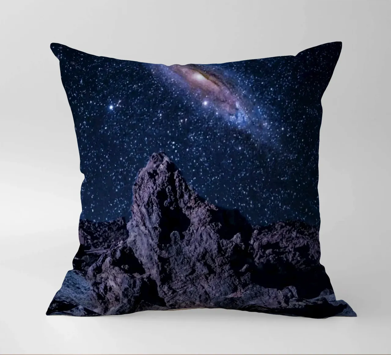 Echoes from Andromeda cuscino da Stellar Dream Art