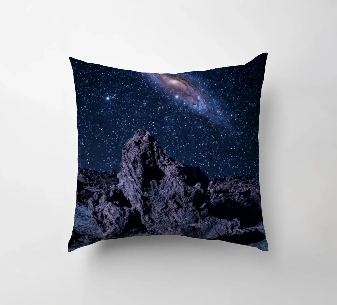 Echoes from Andromeda cuscino da Stellar Dream Art