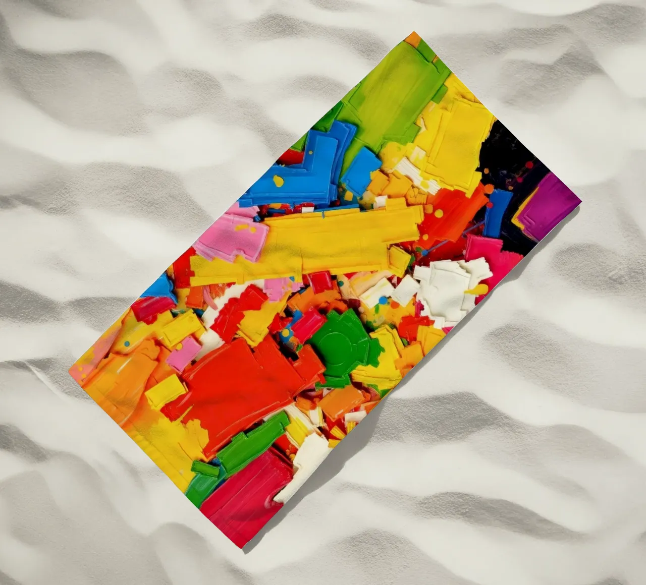 Esplosione di colori vivaci con forme e texture astratte telo mare da DesignDoodle