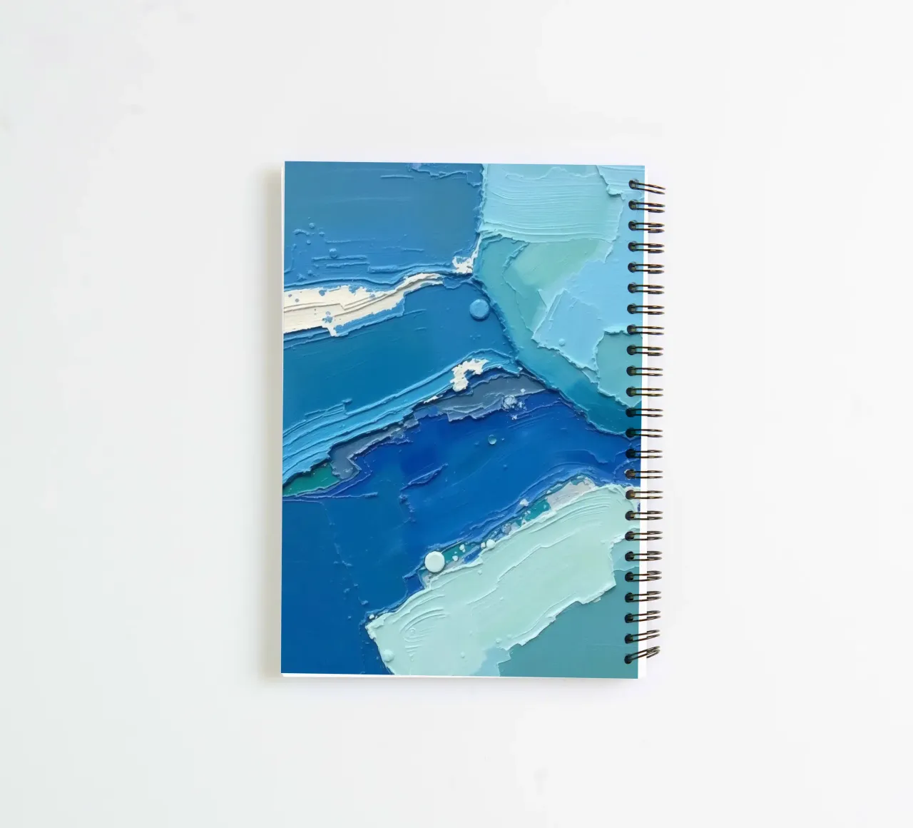 Pittura astratta colorata di colore blu con strati di texture diario ad anelli da DesignDoodle