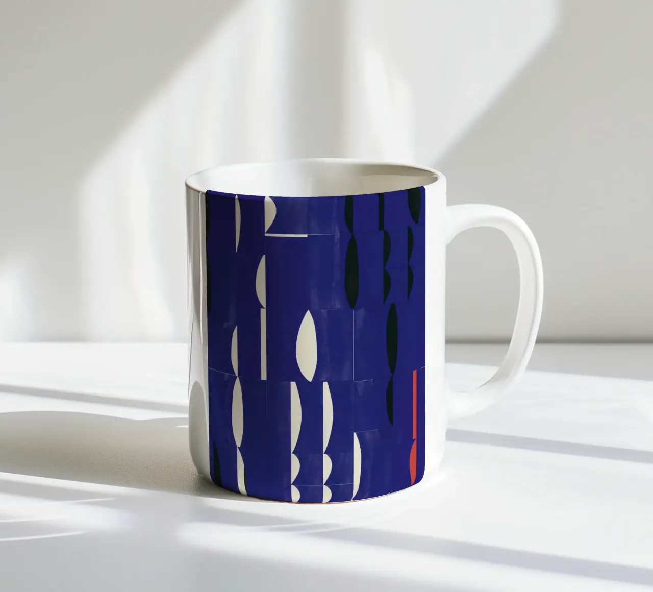 Ultramarino concavo tazza in ceramica da Little Dean