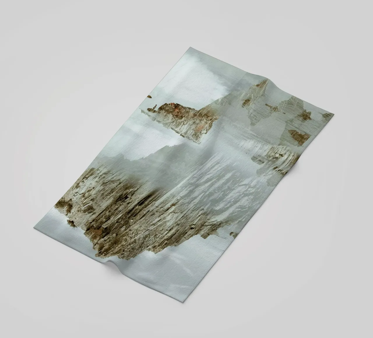 Rocks in Reflection telo mare da METROPOLIS