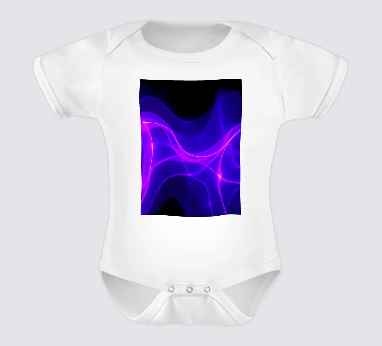 violette Lichtwellen erzeugen ein faszinierendes abstraktes Design Kurzarm Babybody von DesignDoodle