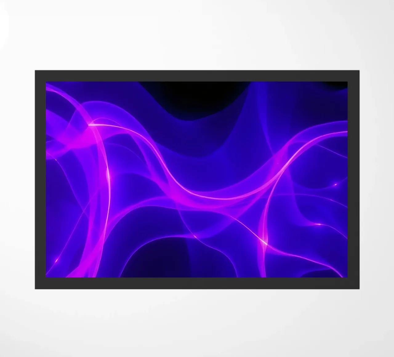 des ondes lumineuses violettes créent un motif abstrait hypnotique paillasson de DesignDoodle