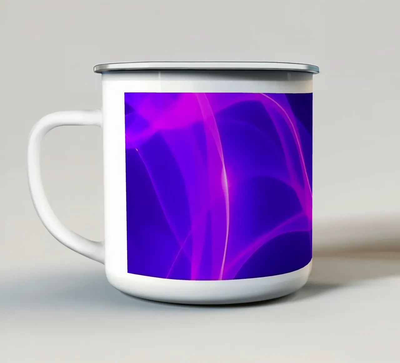 le onde di luce viola creano un ipnotico disegno astratto tazza in smalto da DesignDoodle