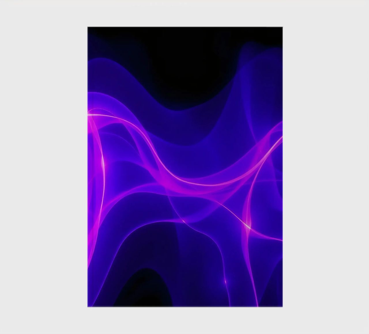 des ondes lumineuses violettes créent un motif abstrait hypnotique carnet de notes de DesignDoodle
