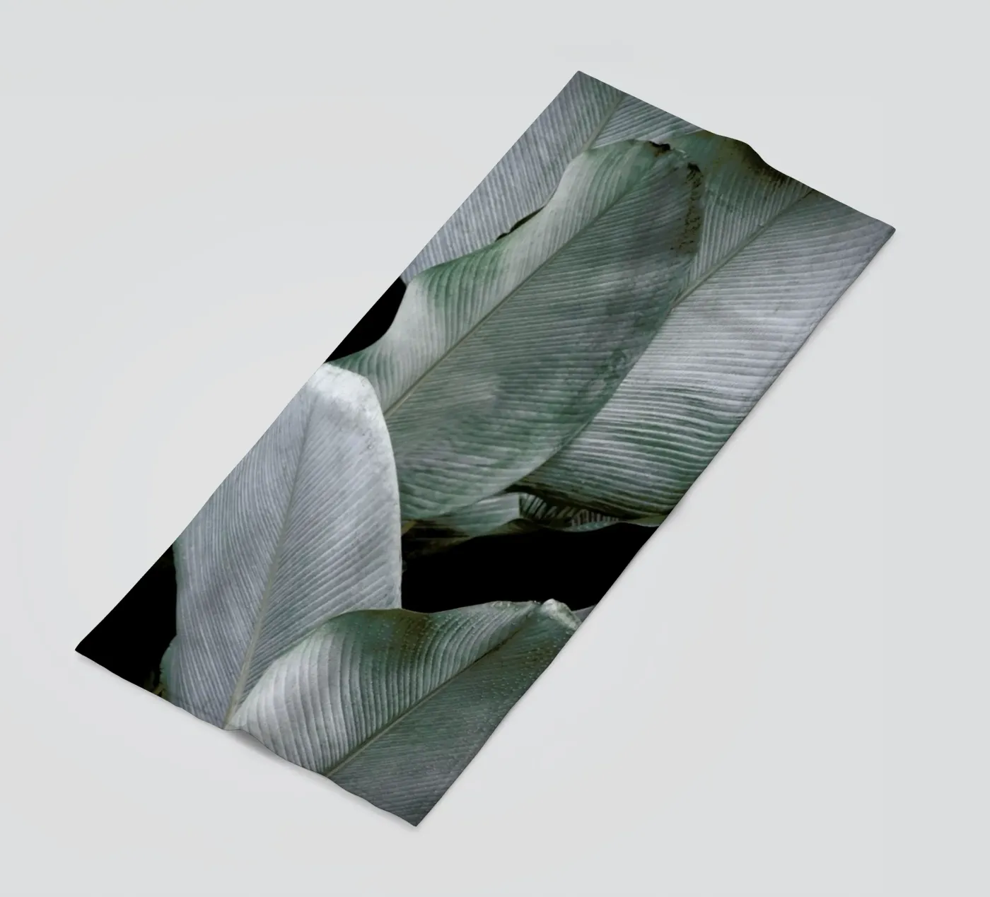 Tropical Silver Leafs telo mare da Studio Nahili