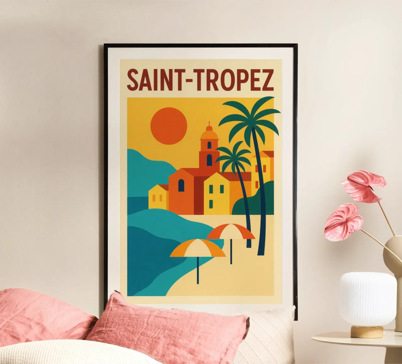 Saint-Tropez - Sole, palme e dolce vita poster con telaio in legno da JETLAG | affiches voyage