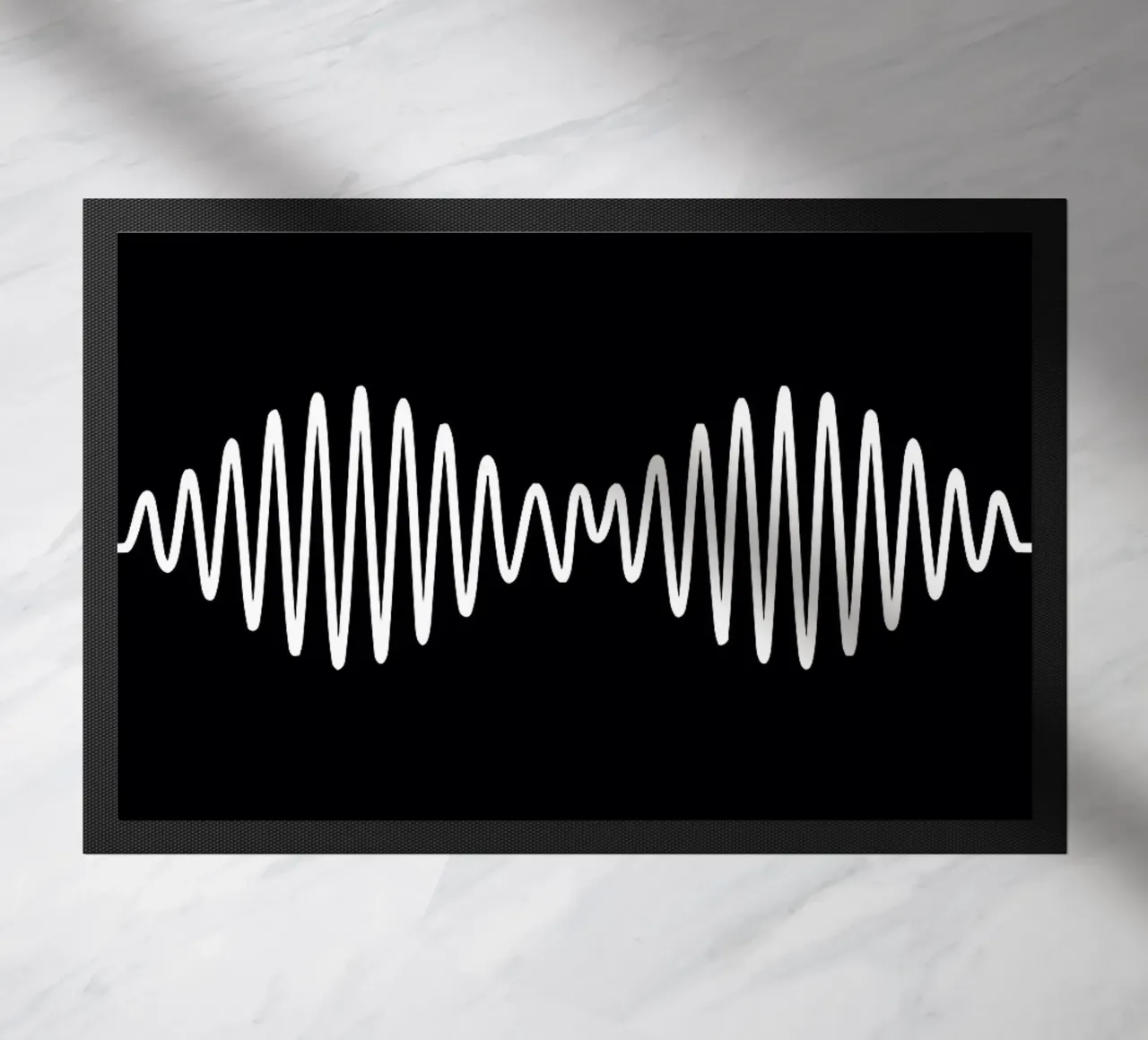onda sonora sfondo nero linee bianche zerbino da James Isaac Jackson