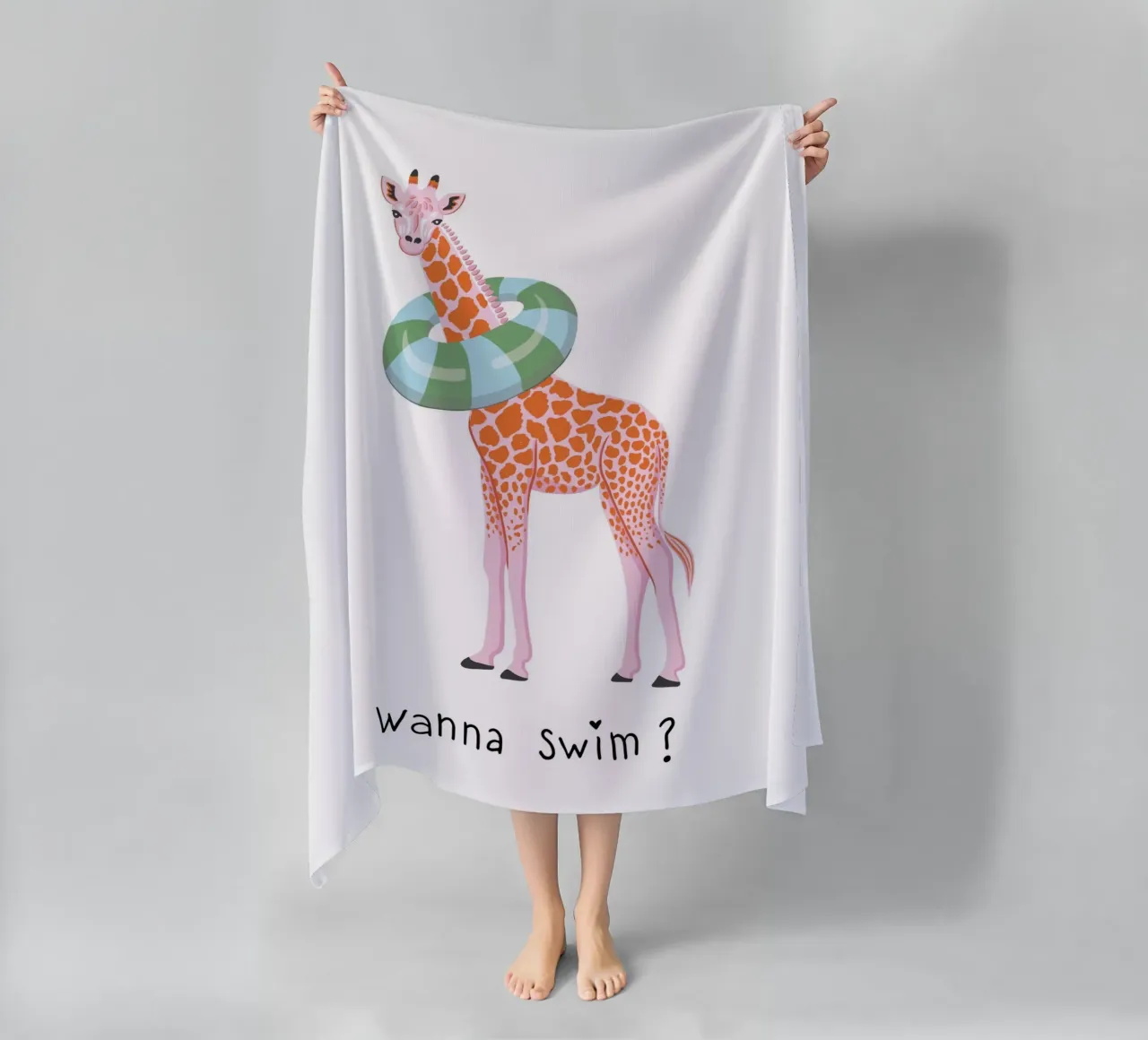 Wanna swim? Giraffe with float telo mare da Vivdesign