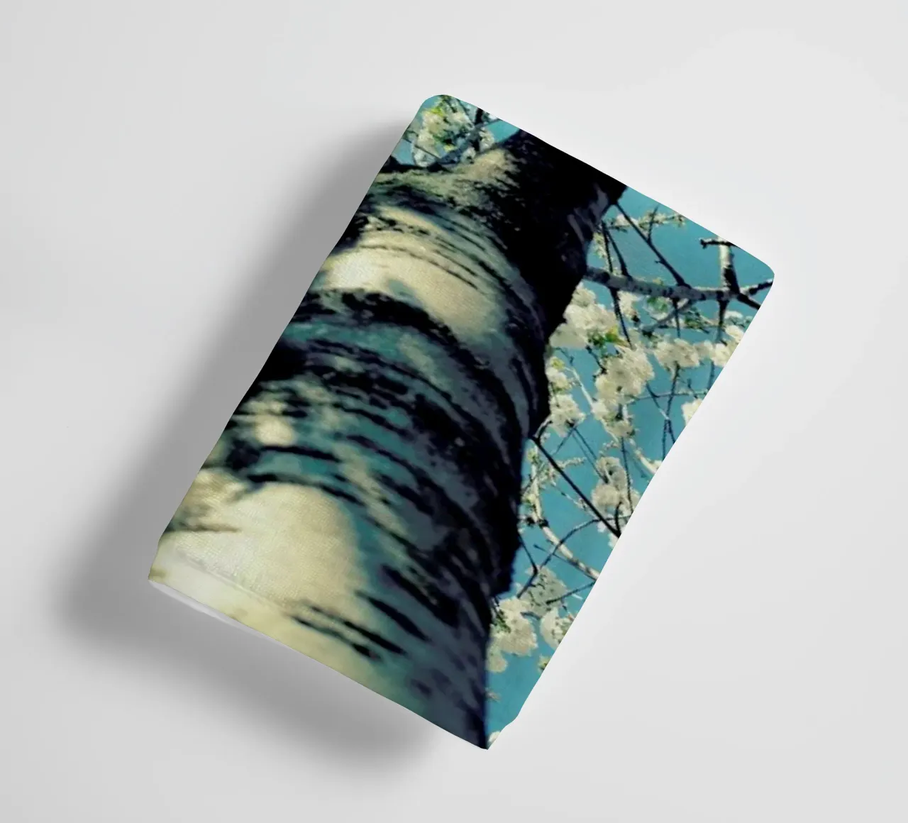 Under The Cherry Tree asciugamano da bagno da Angelo Cerantola