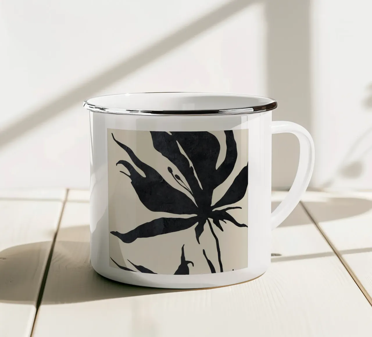 Monochrome bloei emaille mok van ThingDesign