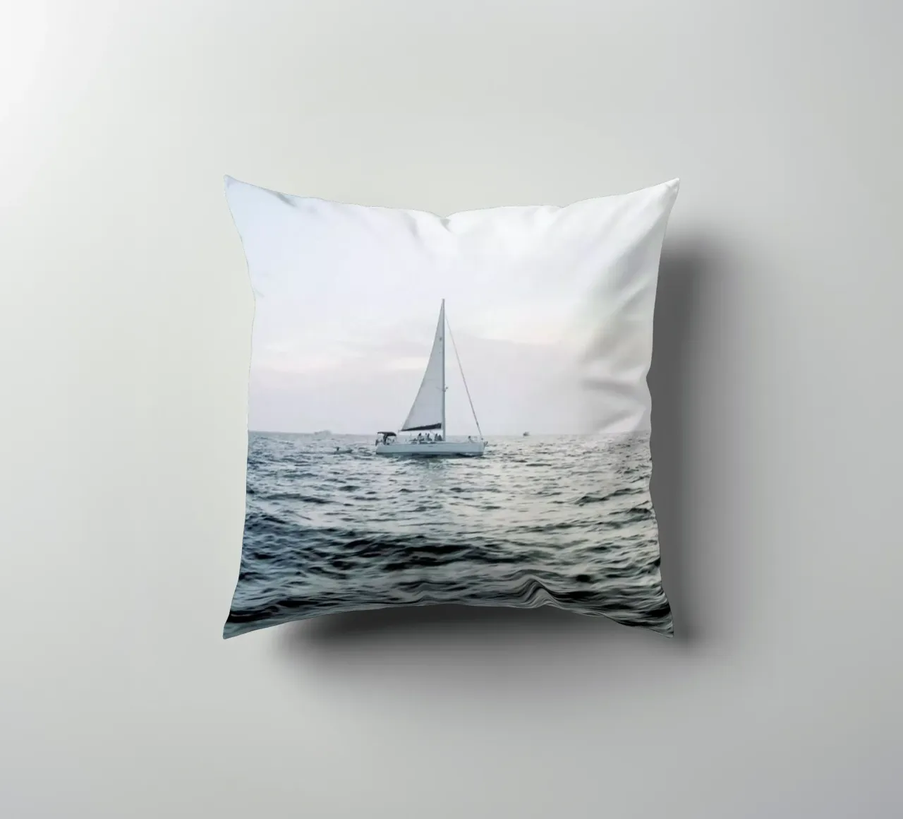 Sailing Out cuscino da METROPOLIS