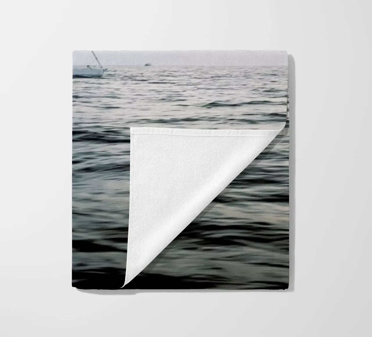 Sailing Out telo mare da METROPOLIS