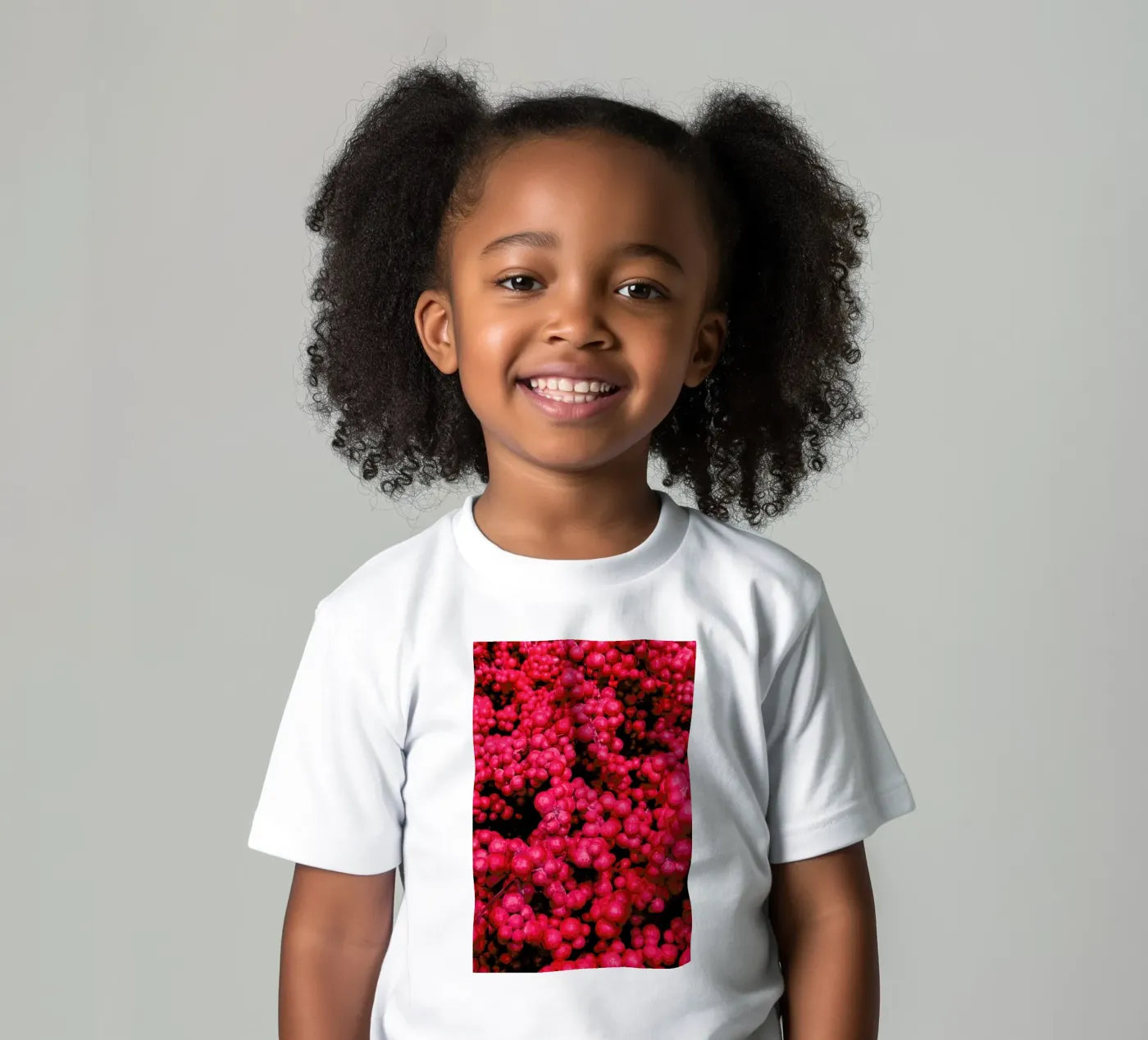 Fruity Pinkness t-shirt bambini da Sebastian Hilgetag