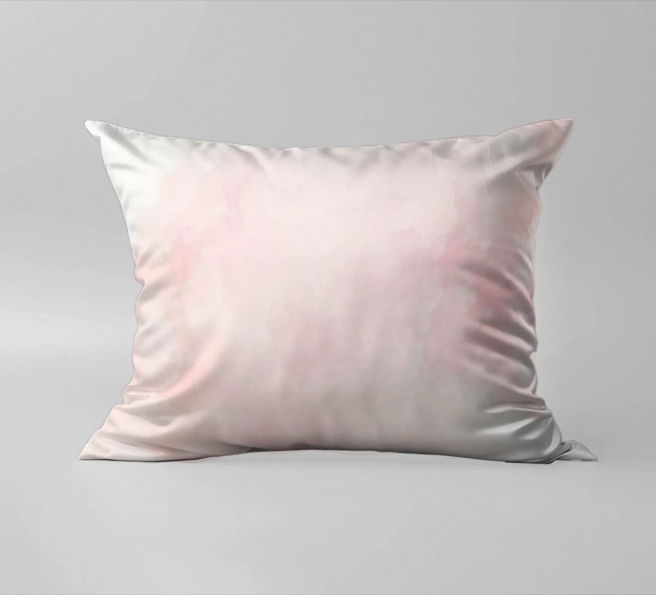 Morbide nuvole pastello creano un'atmosfera serena in un ambiente tranquillo. cuscino da DesignDoodle