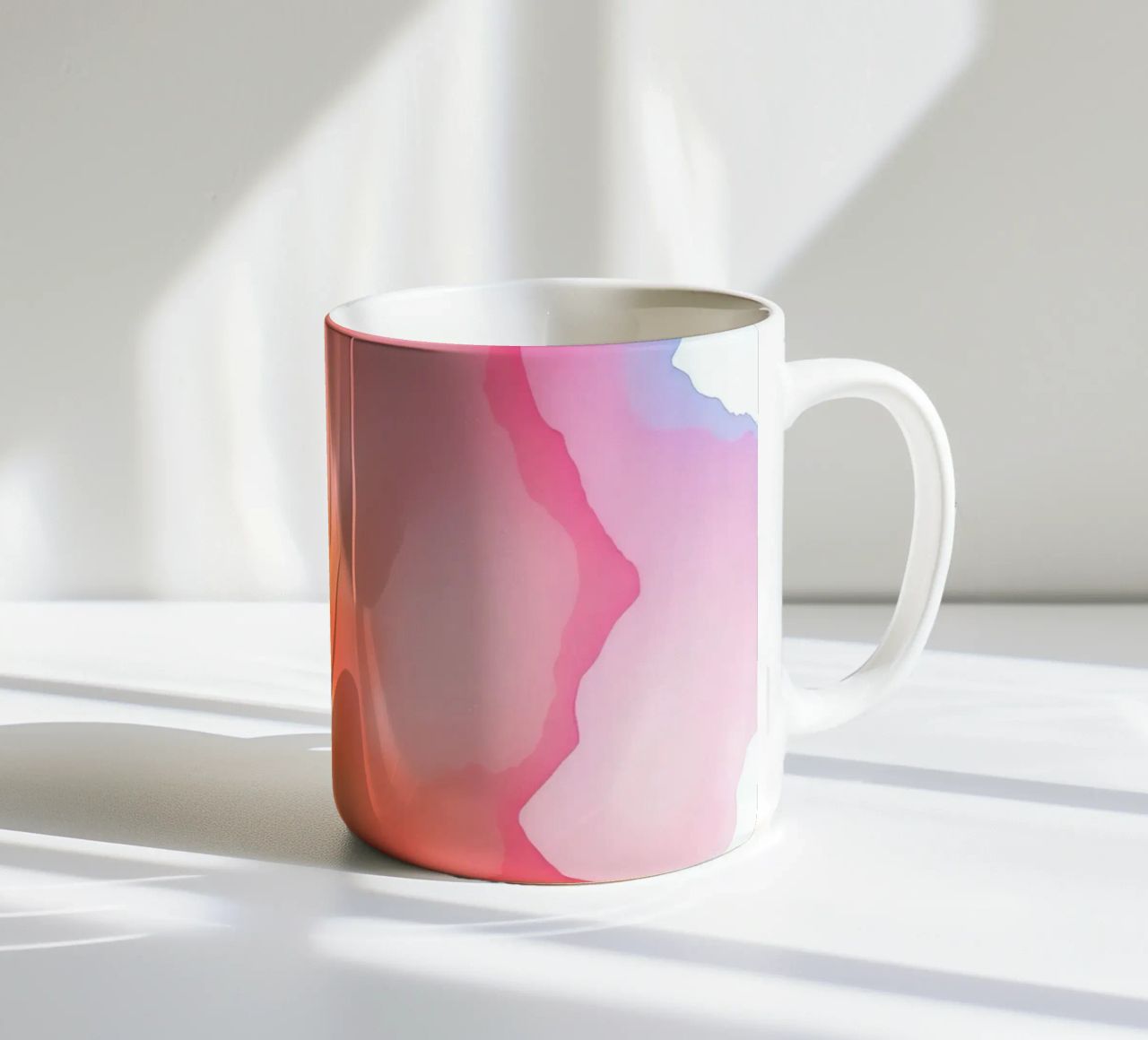 opere d'arte astratte ad acquerello con colori vividi e dinamici tazza in ceramica da DesignDoodle