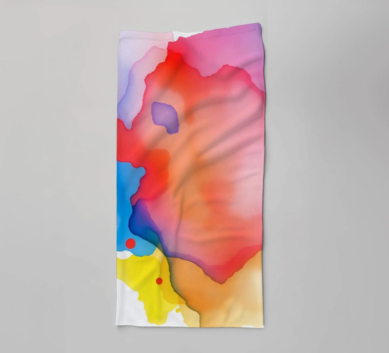 opere d'arte astratte ad acquerello con colori vividi e dinamici asciugamano da bagno da DesignDoodle