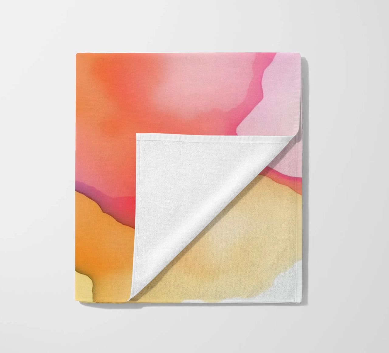 opere d'arte astratte ad acquerello con colori vividi e dinamici telo mare da DesignDoodle