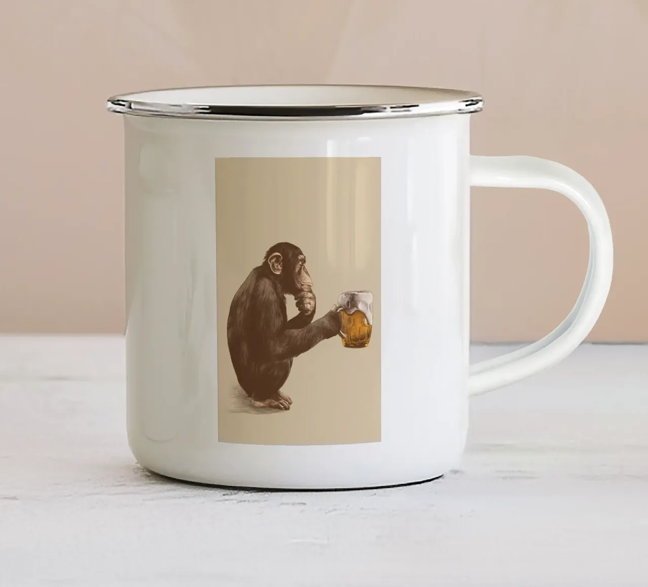 Scimmia che beve birra tazza in smalto da Abstract Botanical Art