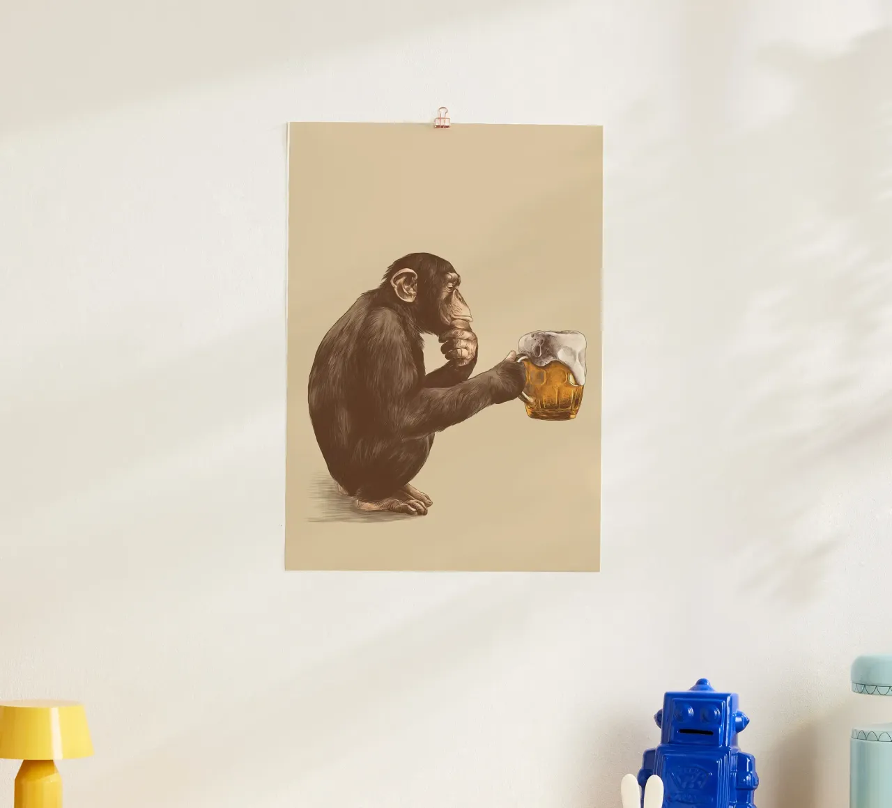 Scimmia che beve birra poster da Abstract Botanical Art