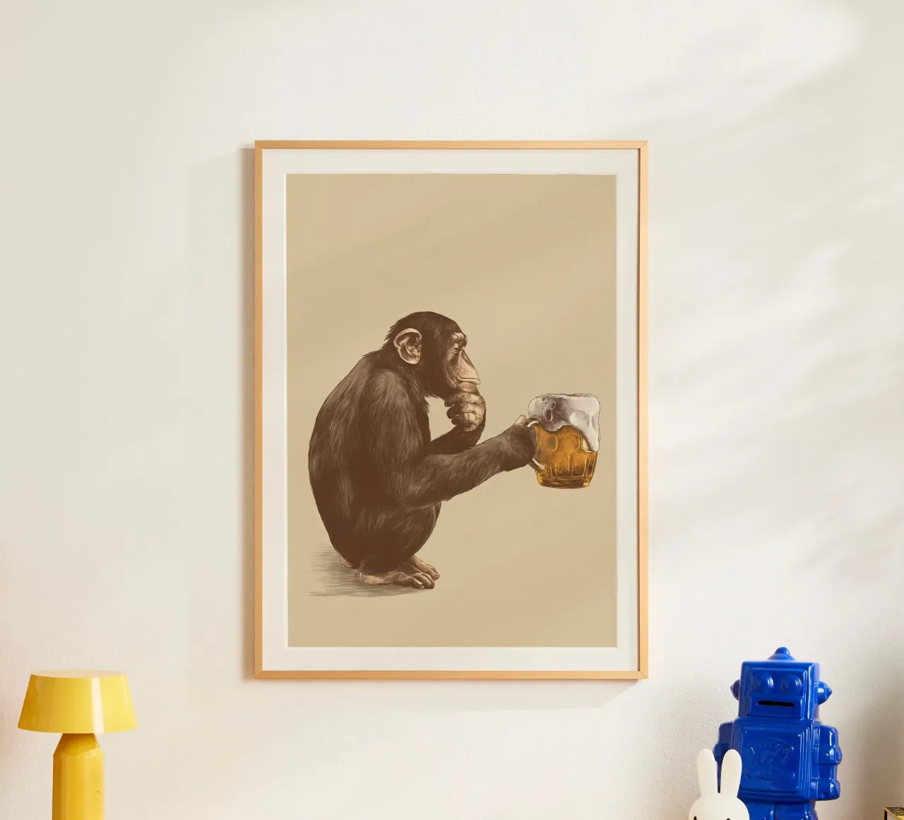 Scimmia che beve birra poster da Abstract Botanical Art