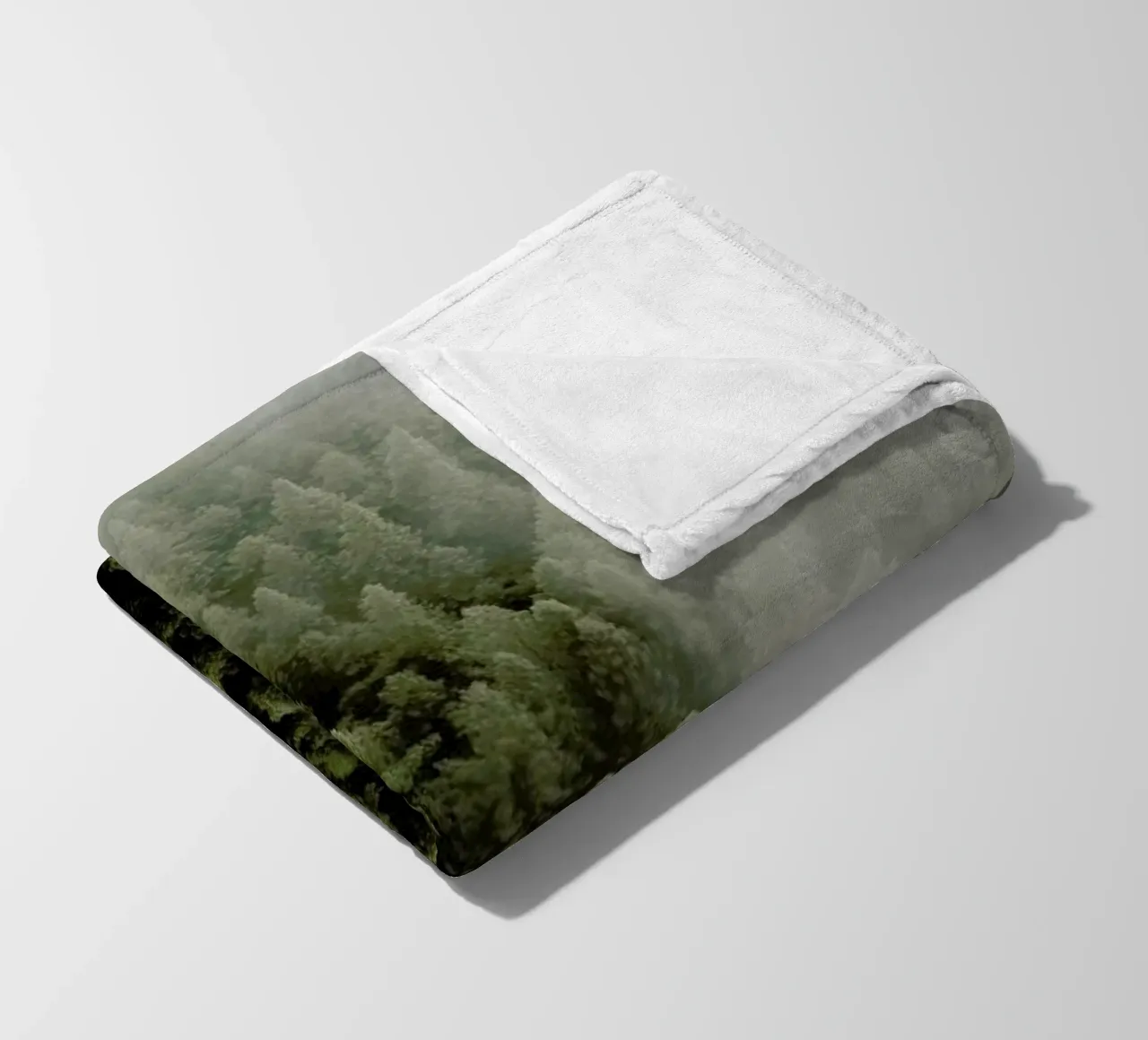 Enchanted Forests coperta in pile da METROPOLIS