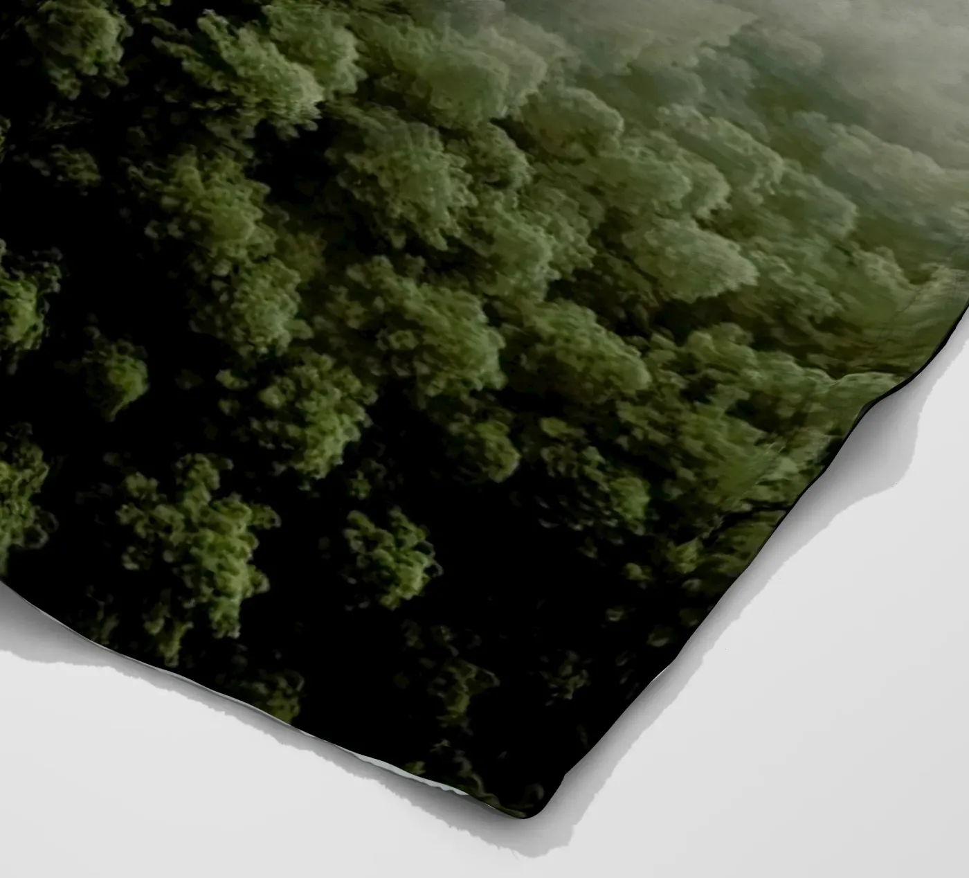 Enchanted Forests Fleecedecke von METROPOLIS
