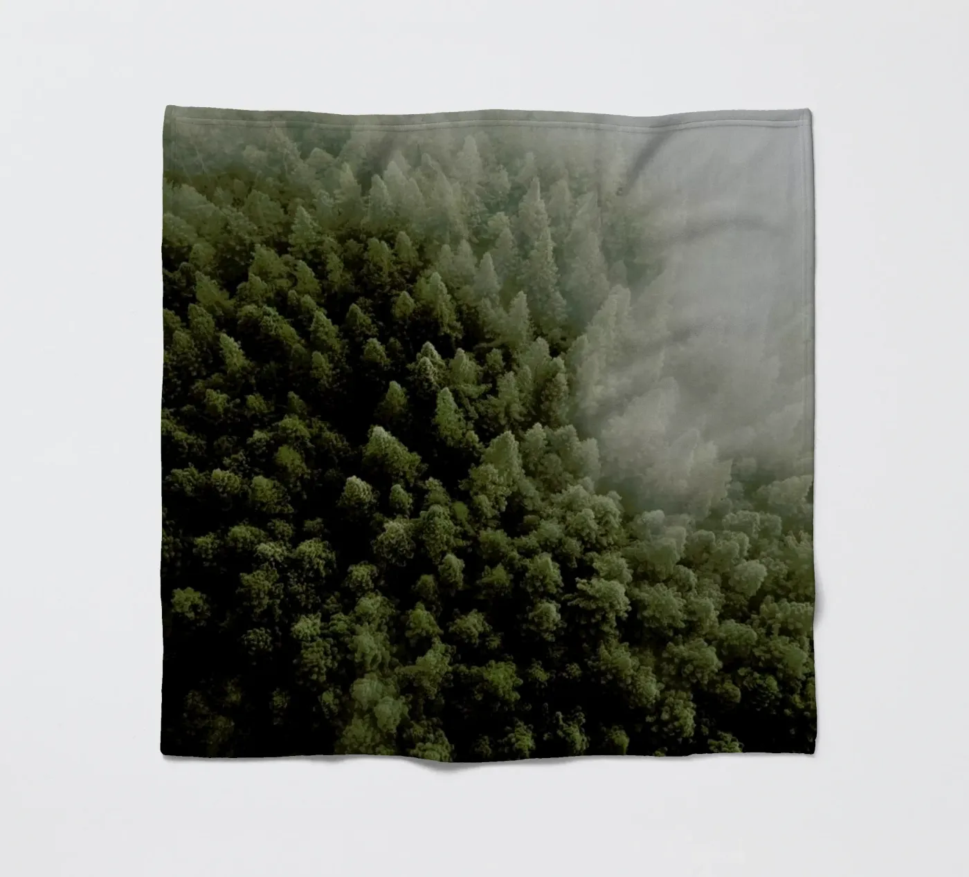 Enchanted Forests Fleecedecke von METROPOLIS